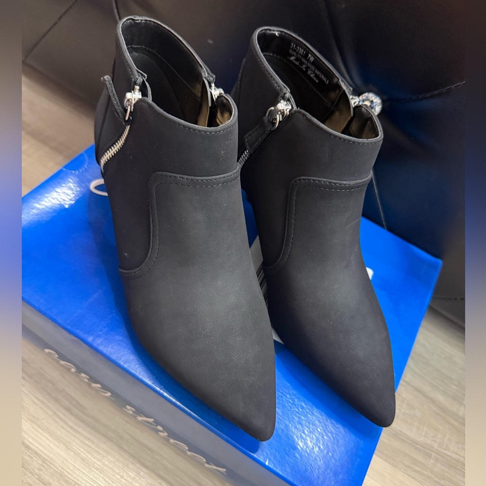 Easy Street Black Ankle Booties with Silver Zipper